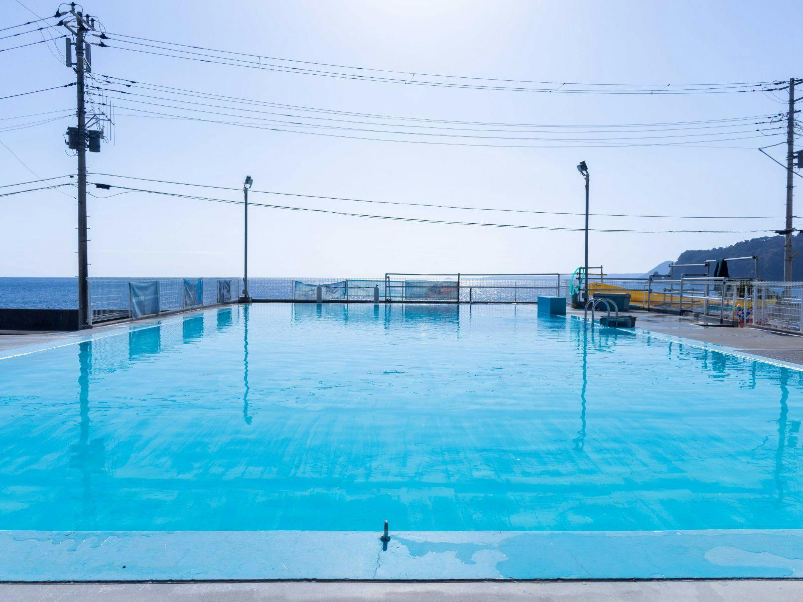 Ryugu no Tsukai Inn with Private Hot Spring Source