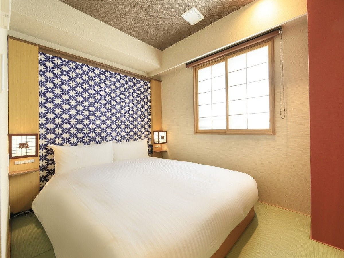 เตียงสไตล์ญี่ปุ่นแบบกึ่งคู่ *ตัวอย่าง