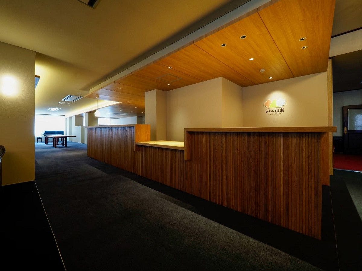 ร้านอาหารที่สร้างเสร็จในเดือนธันวาคม 2024