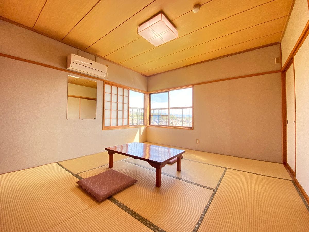 ■ ตัวอย่างห้องพัก: ห้องสไตล์ญี่ปุ่น 8 เสื่อทาทามิ - ห้องสไตล์ญี่ปุ่นที่สะดวกสบาย.