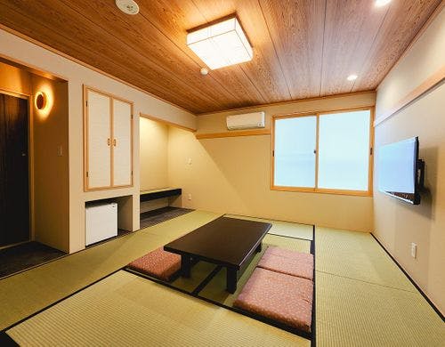 新館）リニューアル広々山側和室／鶴の間