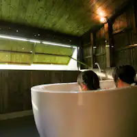 야외 목욕탕