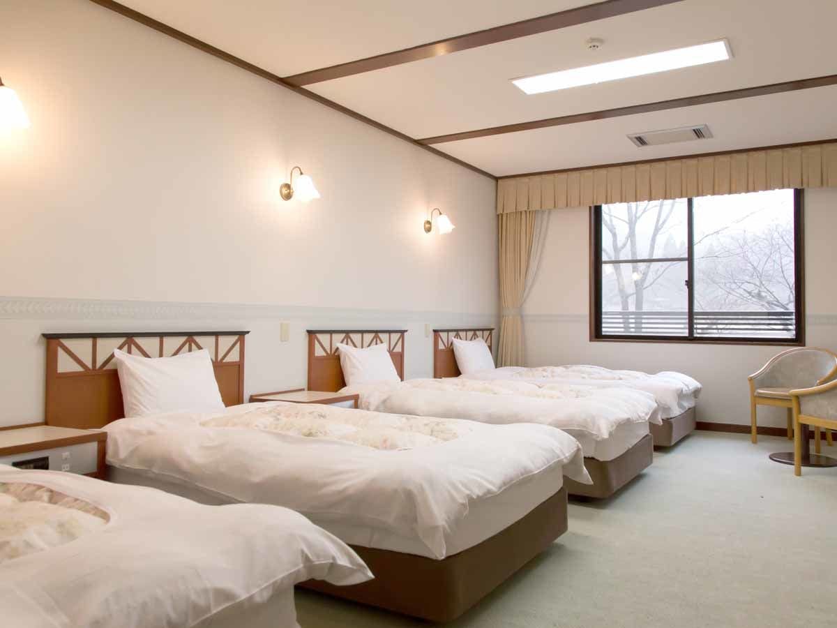 *【ห้องพัก (พร้อมห้องน้ำและห้องสุขาแบบตะวันตก)】