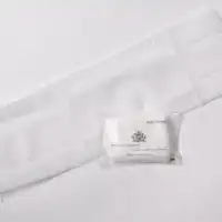 Kami menyediakan handuk badan yang mudah untuk mencuci punggung.