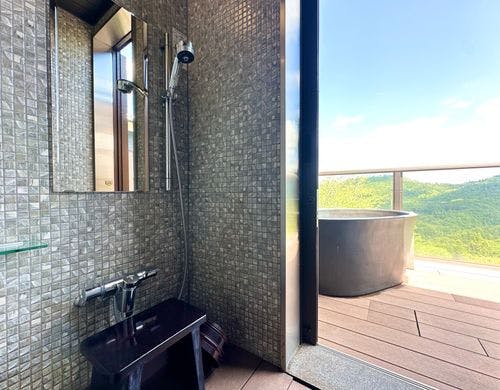 露天風呂付和洋室【露天風呂】