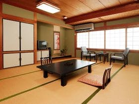 吉野荘　湯川屋