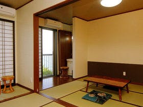 シェフが営む隠れ宿　潮騒