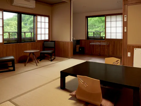 【Rumah Utama】Kamar bergaya Jepang dan Barat bersebelahan (10 tatami + 6 tatami)