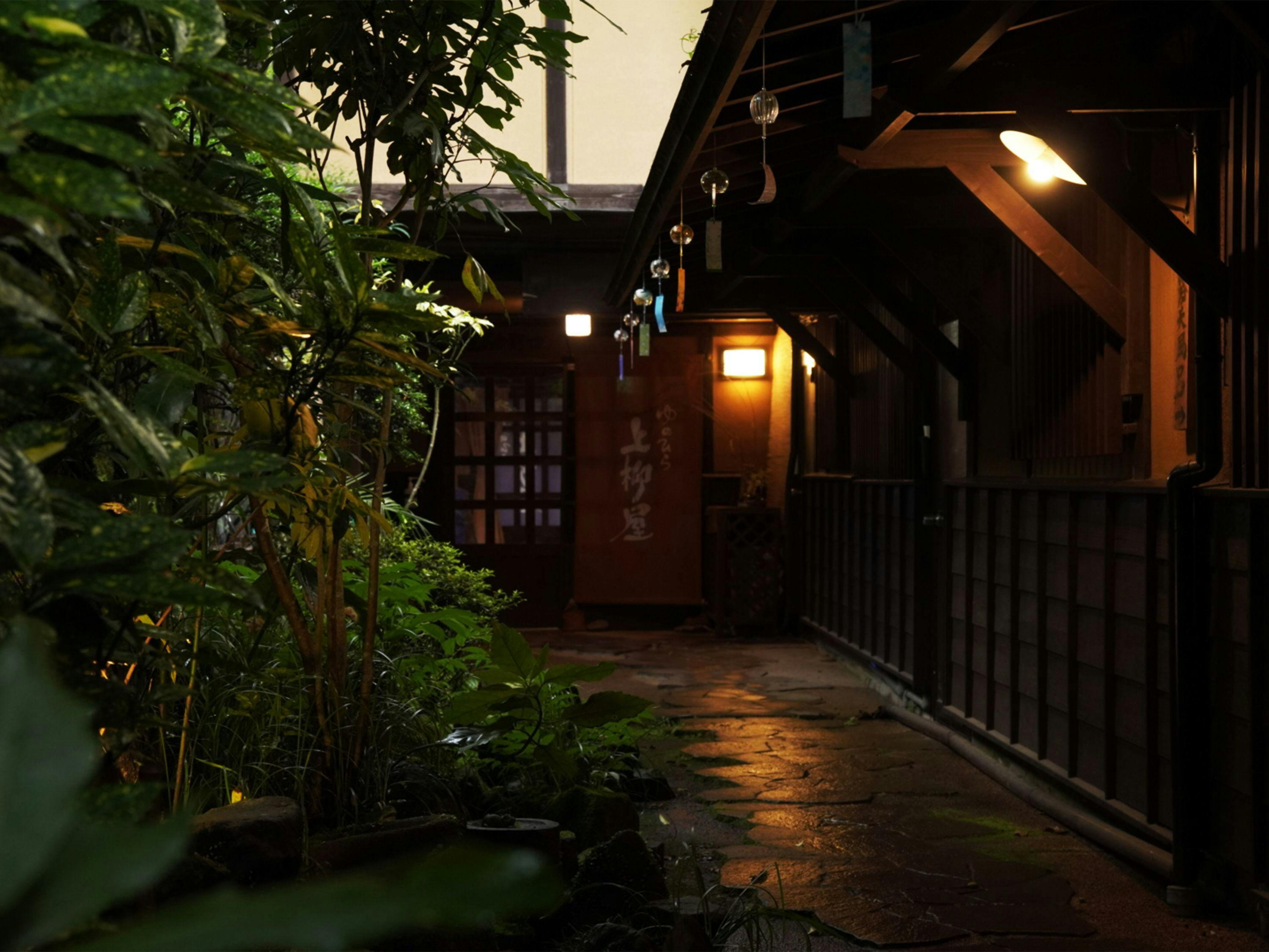 Pemandangan di dalam gedung