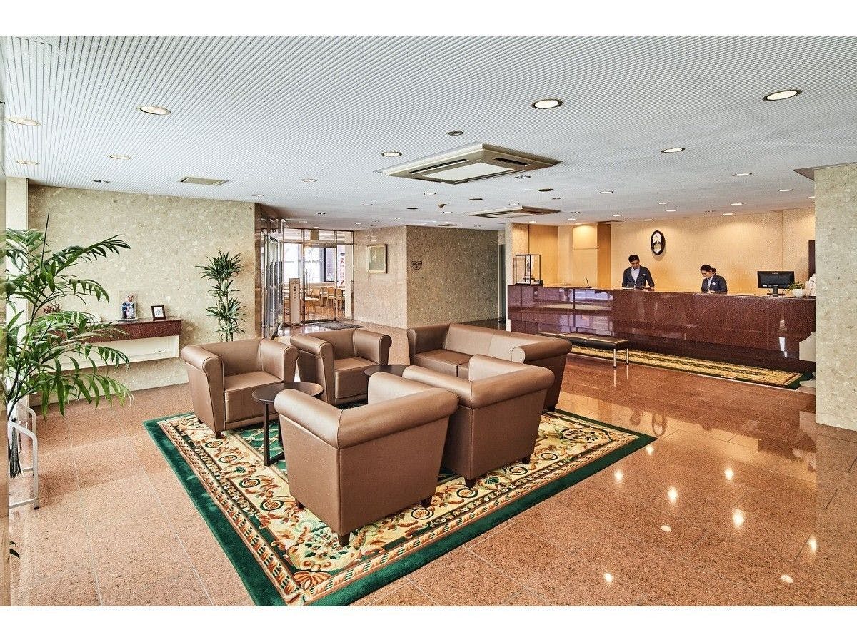 프론트 및 로비