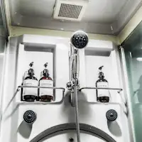 ห้องอาบน้ำฝักบัว