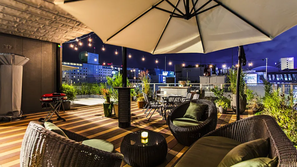 H HOTEL