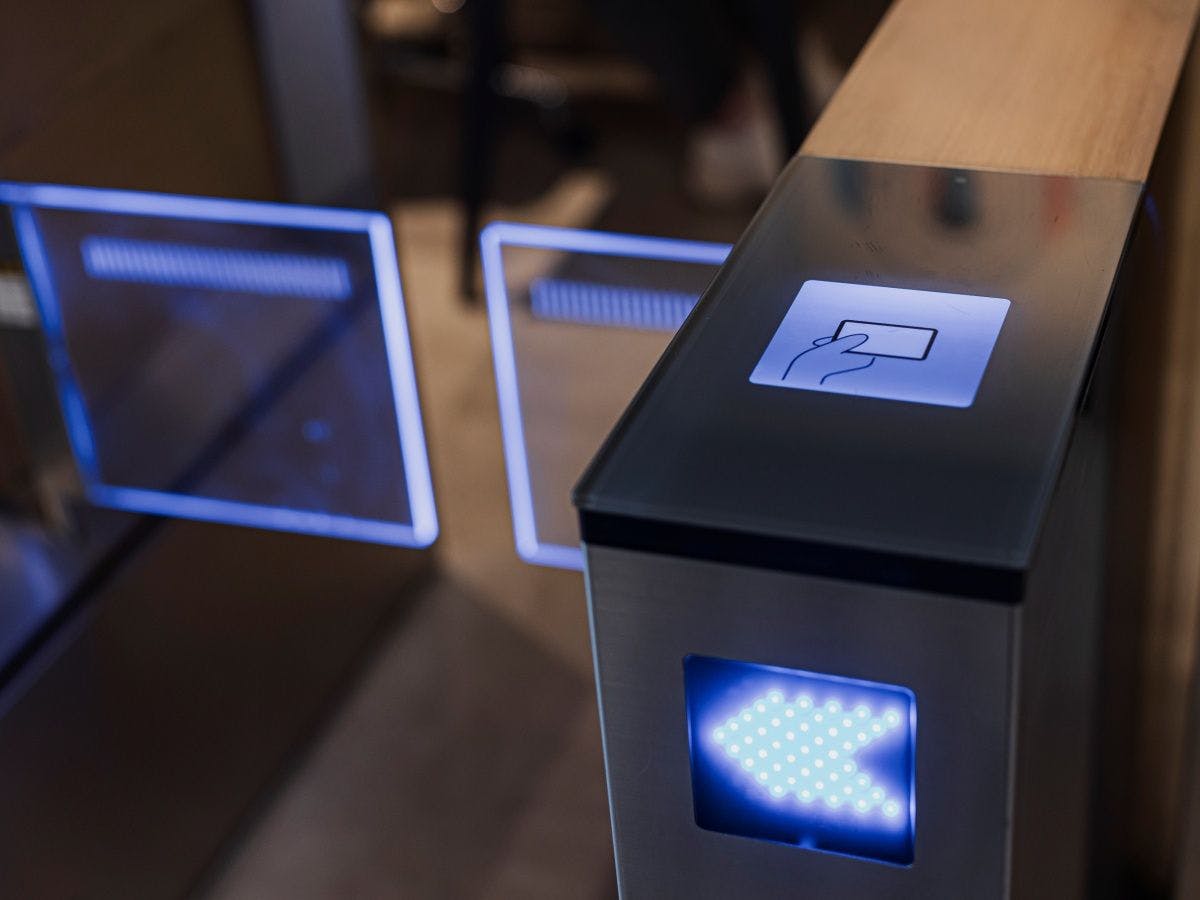 หลังจากเช็คอินแล้ว จะมีการออกโค้ดการเข้าถึง