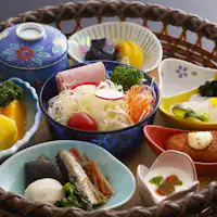 Keranjang bunga sarapan