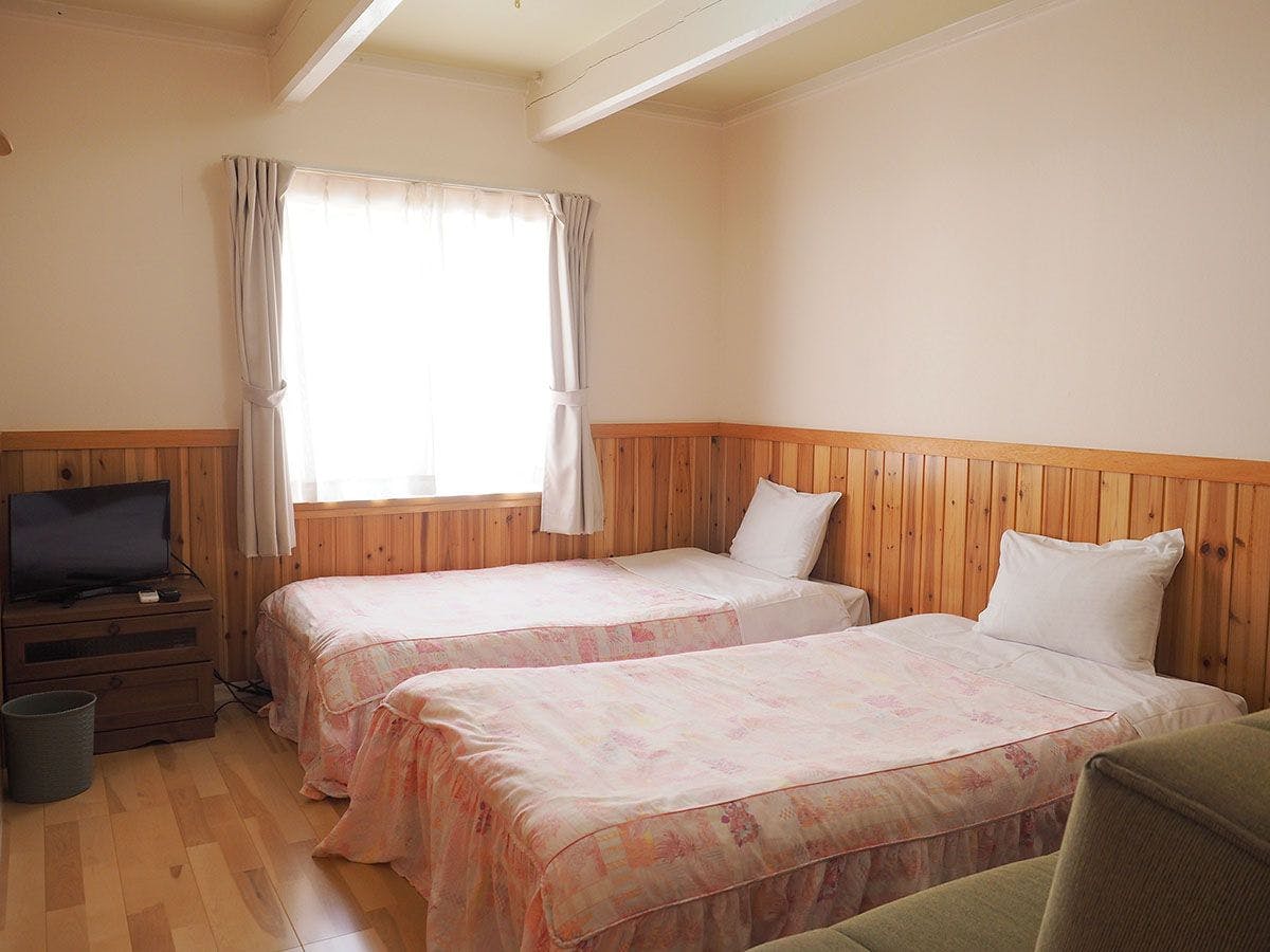 ห้องพักสไตล์ตะวันตกในอาคารหลัก (ไม่มีอ่างอาบน้ำและห้องน้ำ)