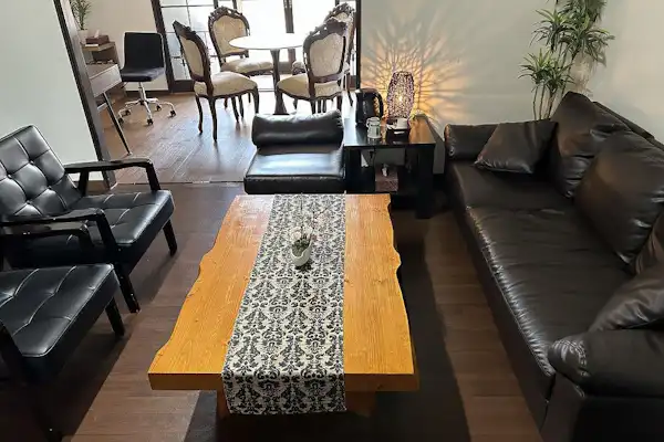 พื้นที่นั่งเล่น