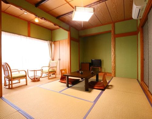 5畳和室　トイレ・冷蔵庫付き