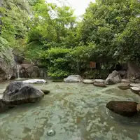 บ่อน้ำร้อนกลางแจ้ง (สำหรับผู้หญิง)