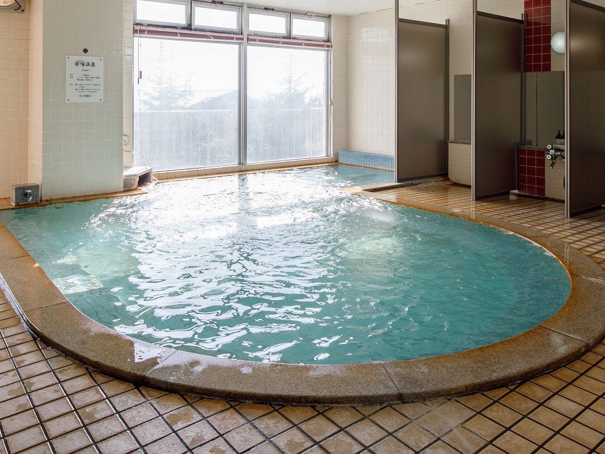 하루의 피로를 온천에서 풀고 릴랙스하세요.