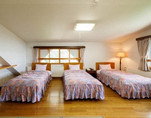 最上階の洋室トリプル　バスルーム