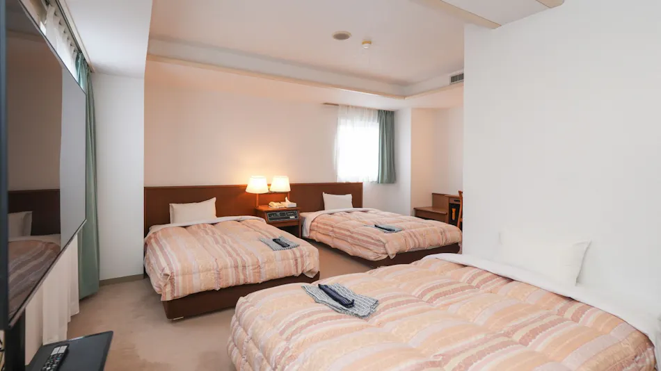 Tendo Central Hotel