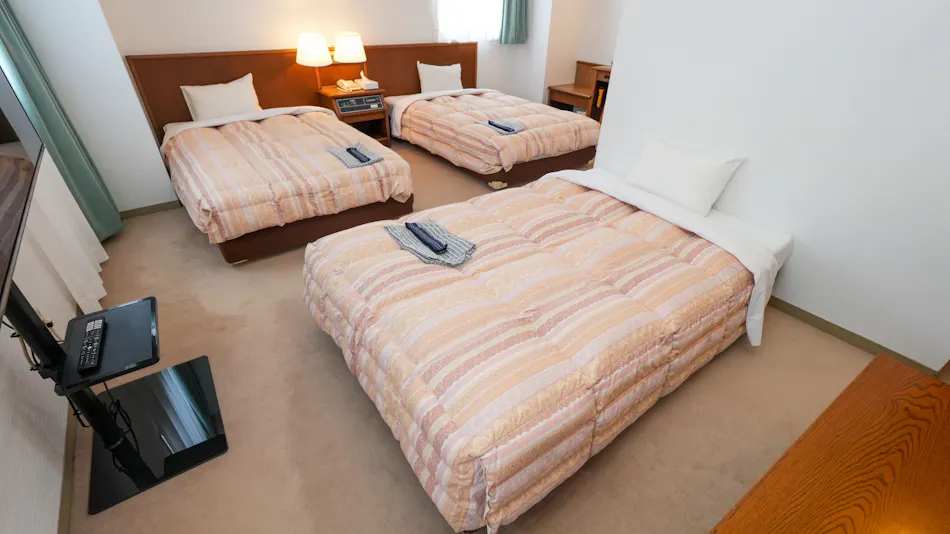 Tendo Central Hotel