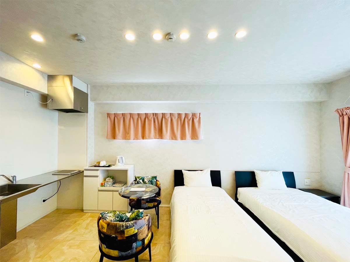 ห้องพักแบบตะวันตกเตียงคู่ (ขนาดเล็ก) - พื้นที่ที่เงียบสงบ