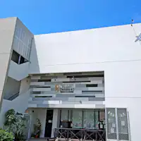 【ภายนอก】ชั้น 1 ของอาคารเป็นร้านอาหาร