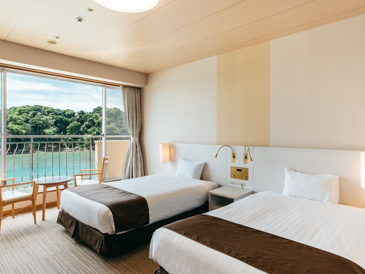 Standard Twin / 25 square meters