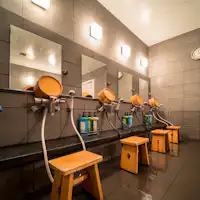 ผ่อนคลายและเพลิดเพลินกับช่วงเวลาแห่งการบำบัดที่น้ำพุร้อนธรรมชาติ♪