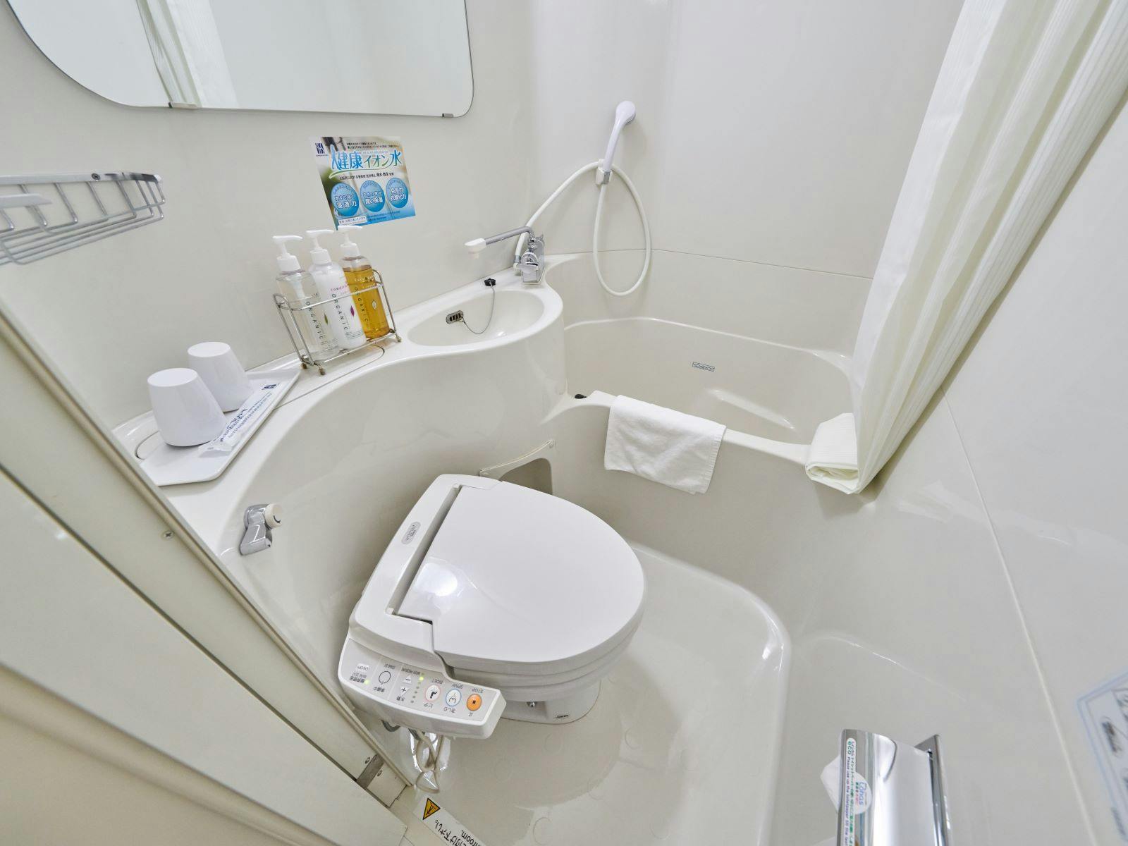 모든 객실에 유닛 욕조 완비