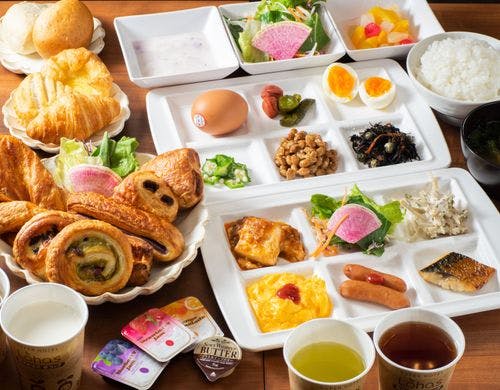 盛りだくさんのおかずで大満足