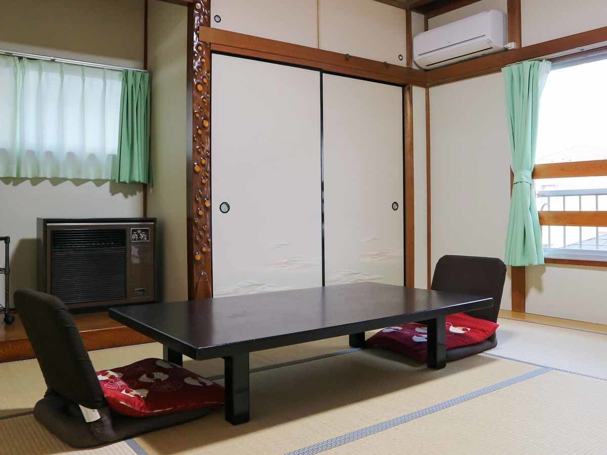 Aburaya Ryokan