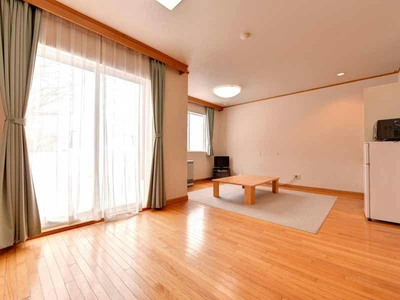 ２～５名様用の２フロアタイプのお部屋。