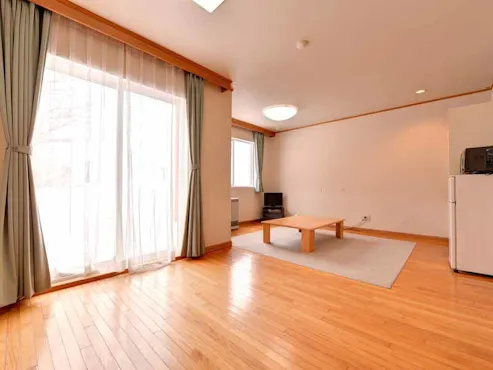 2~5名様用の2フロアタイプのお部屋。