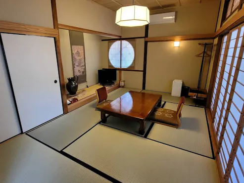 ・〔리뉴얼 일본식 방 7.5 다다미〕