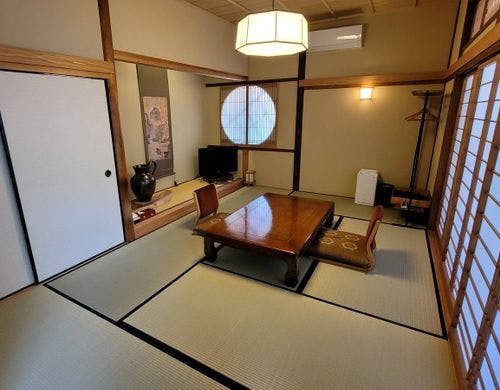 ・〔リニューアル和室7.5畳〕