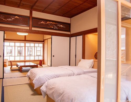 7号室(和洋室8畳+和室6畳)