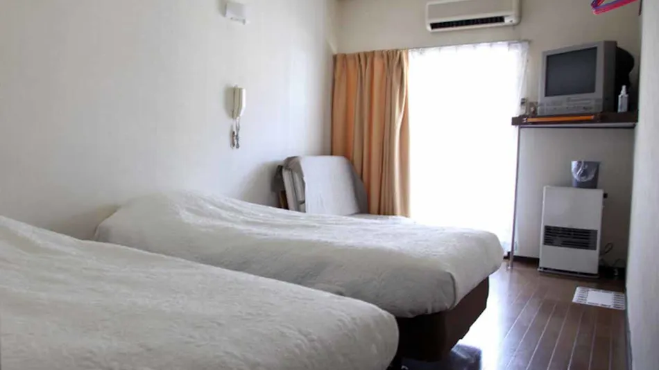<Pet-Friendly Accommodation> Hillside Inn Center Club