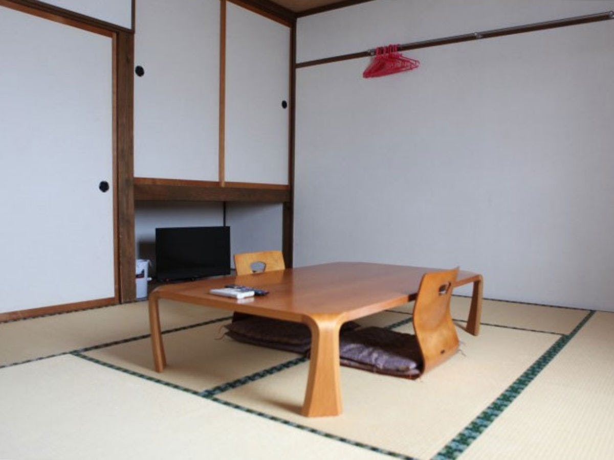 <Pet-Friendly Accommodation> Hillside Inn Center Club