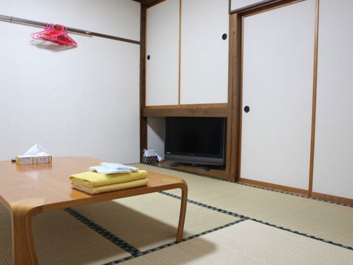 <Pet-Friendly Accommodation> Hillside Inn Center Club