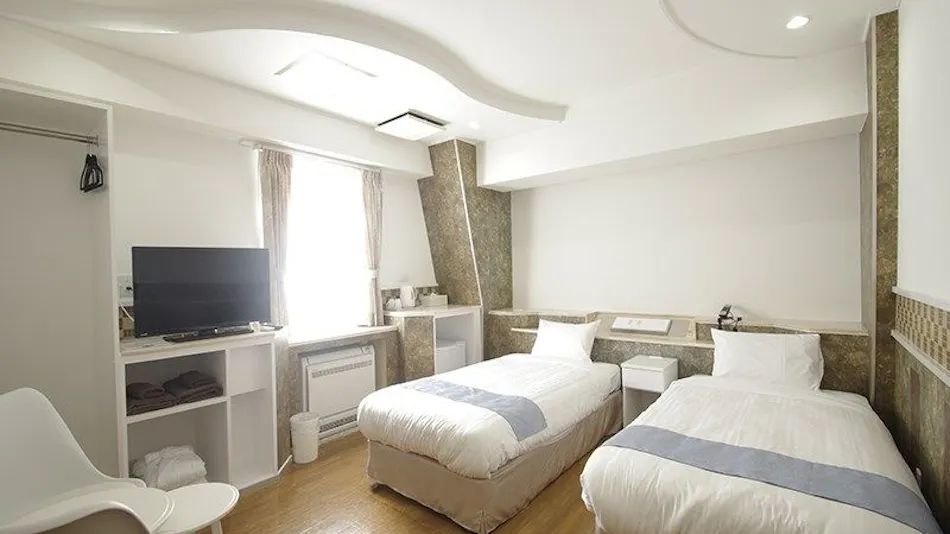 Hotel Aimore Yokohama Isezakicho