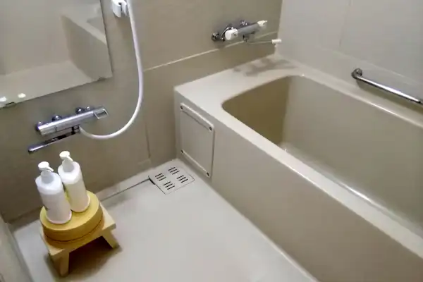 ห้องสไตล์ญี่ปุ่น 10 เสื่อทาทามิ + ห้องอาบน้ำ 4 เสื่อทาทามิ