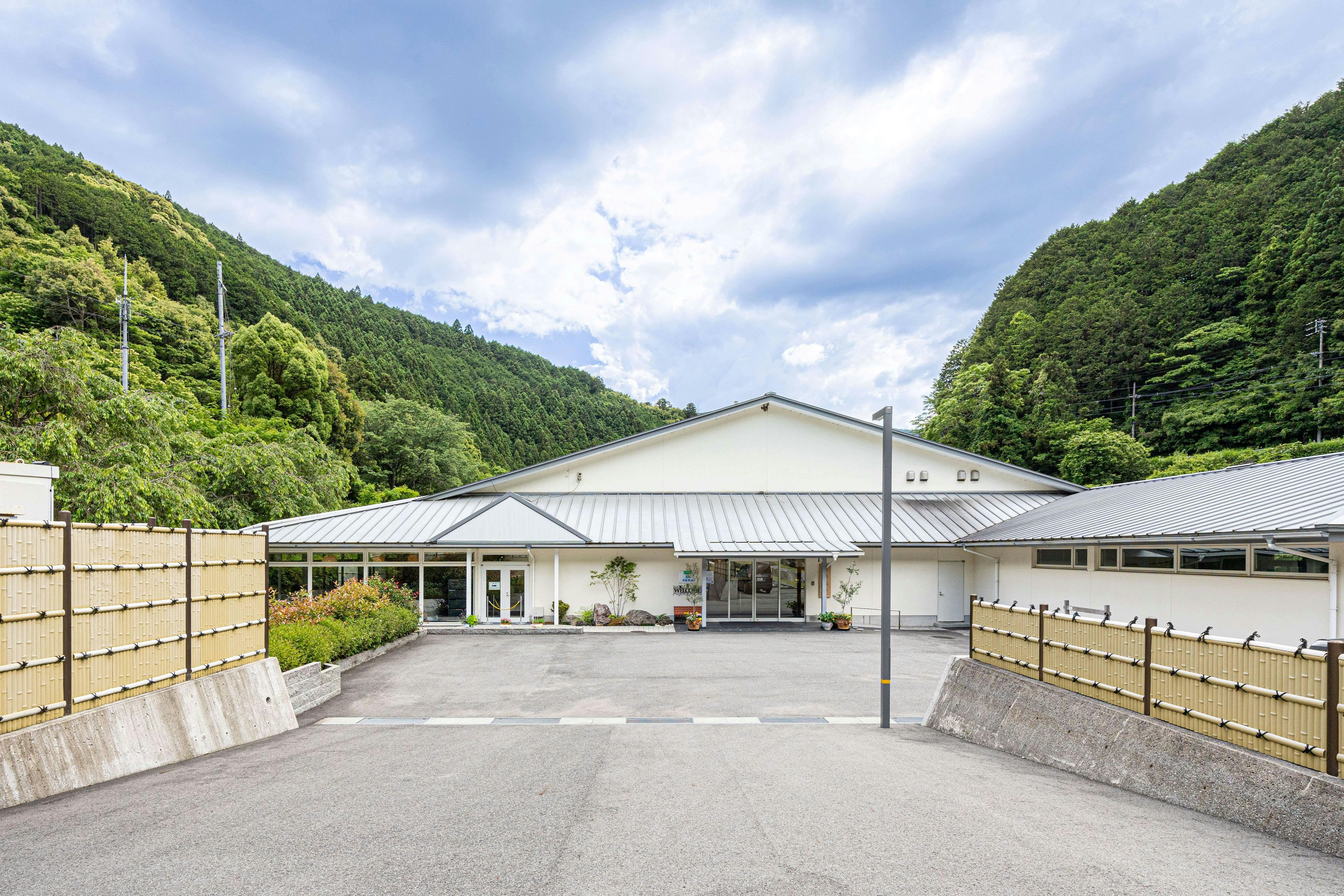 Pemandangan Luar Kajikasou