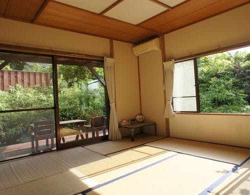お部屋は8畳から10畳ほどのスペース