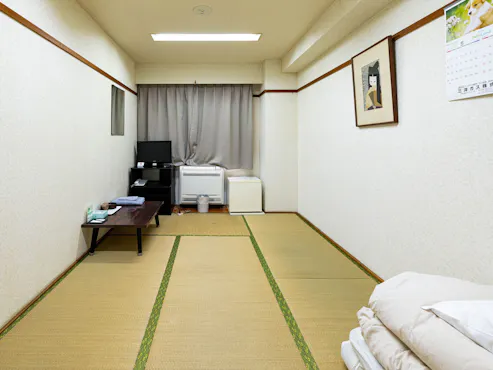 Japanese-Style Room (6 Tatami Mats) C