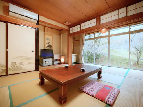 ■ "Kamar Gaya Jepang 10 Tatami"