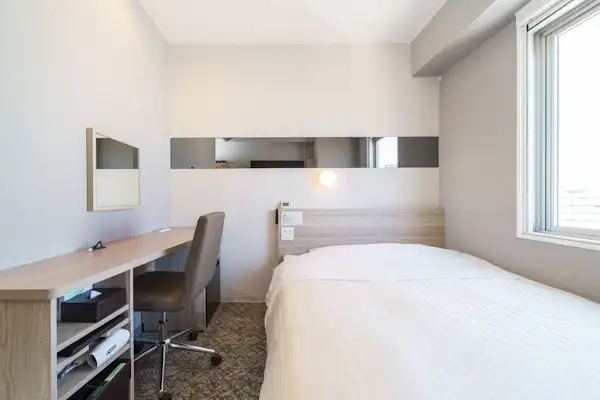 150cm 폭의 넓은 침대에서 푹 쉬세요.