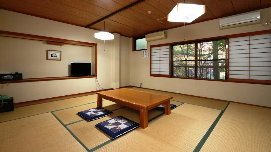 Iwasuso - Mountain, Star, and River Onsen Inn