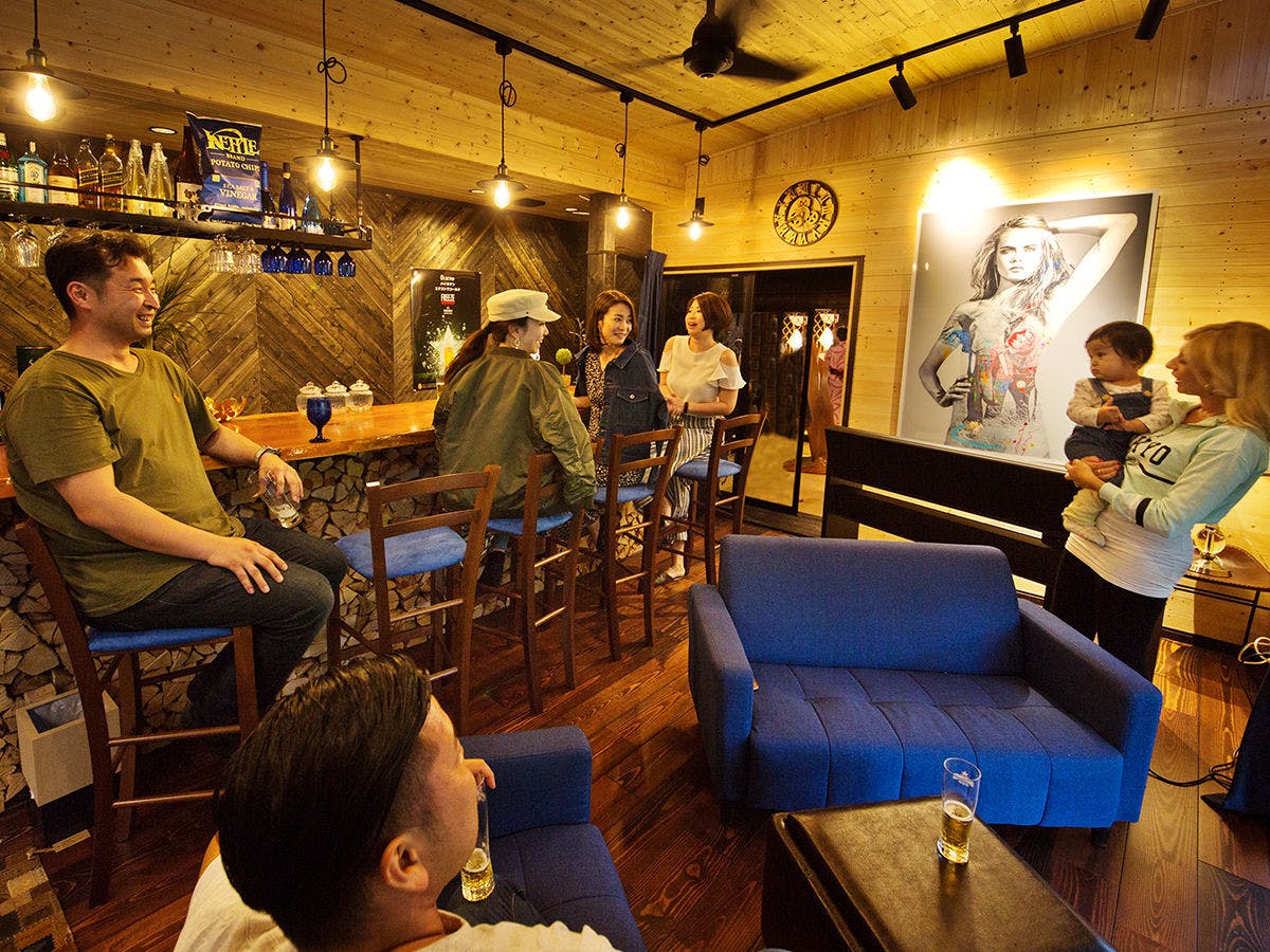 [Bar] Minum dan berseronok